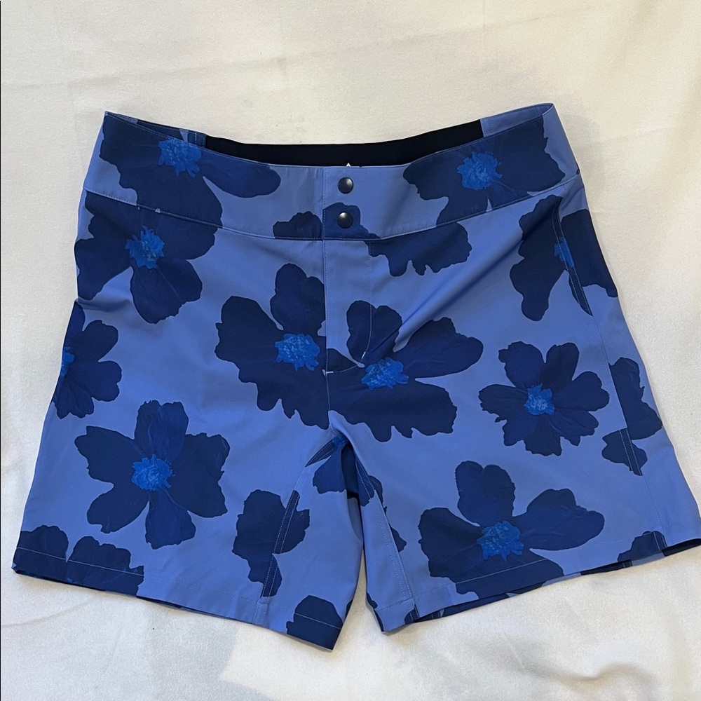 Women’s wild Rye Mountain Biking shorts sz 10 7in inseam stretch super comfy